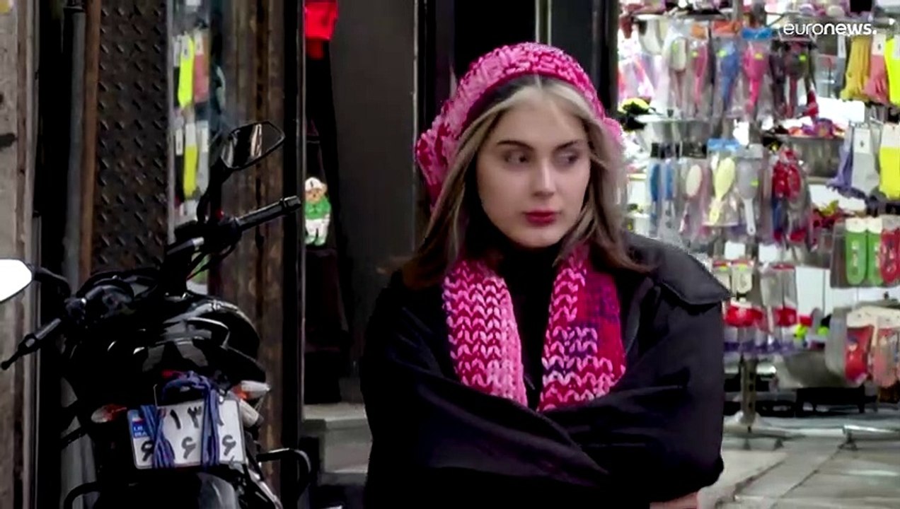 „Nur ein PR-Schachzug“? Die iranische Sittenpolizei soll abgeschafft werden