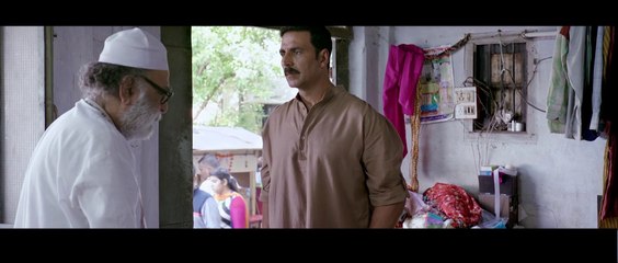 आज कल के लड़के हिंदी फिल्में देख देख के वक़लात करने आ जाता है.............