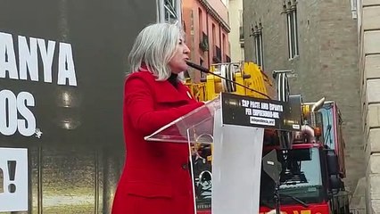 Dolors Feliu "Se'ns intenta enganyar amb la connivència del nostre govern"