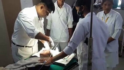 बच्चों से भरा टैंपों पलटा, नौ बच्चे जख्मी