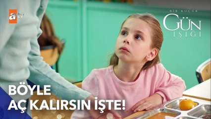 Güneş'in tepsisini önünden aldı! - Bir Küçük Gün Işığı 14. Bölüm