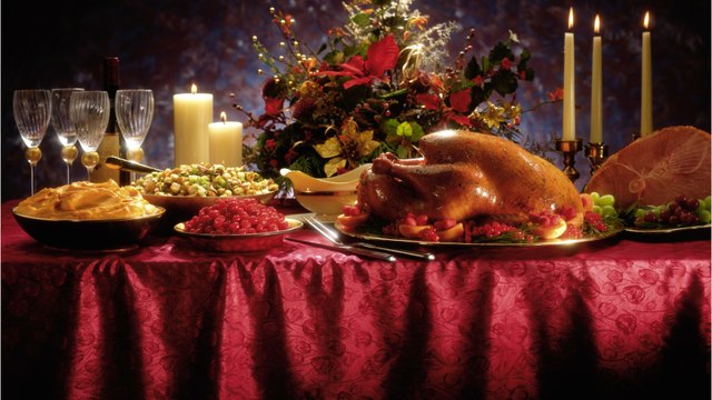 Saumon, dinde, bûches... Ces arnaques des produits de fêtes épinglés par Foodwatch