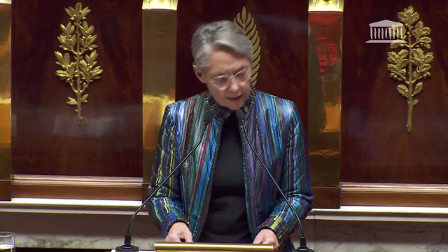 Élisabeth Borne sur la loi immigration: Nous visons l'efficacité, nous ne cherchons pas à cliver