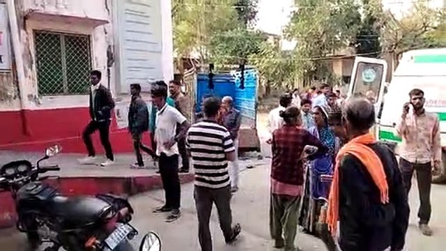 Laughter was going to happiness, the accident took him to the hospital