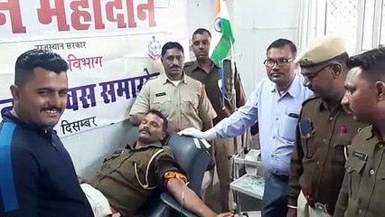 होमगार्ड स्थापना दिवस पर किया रक्तदान