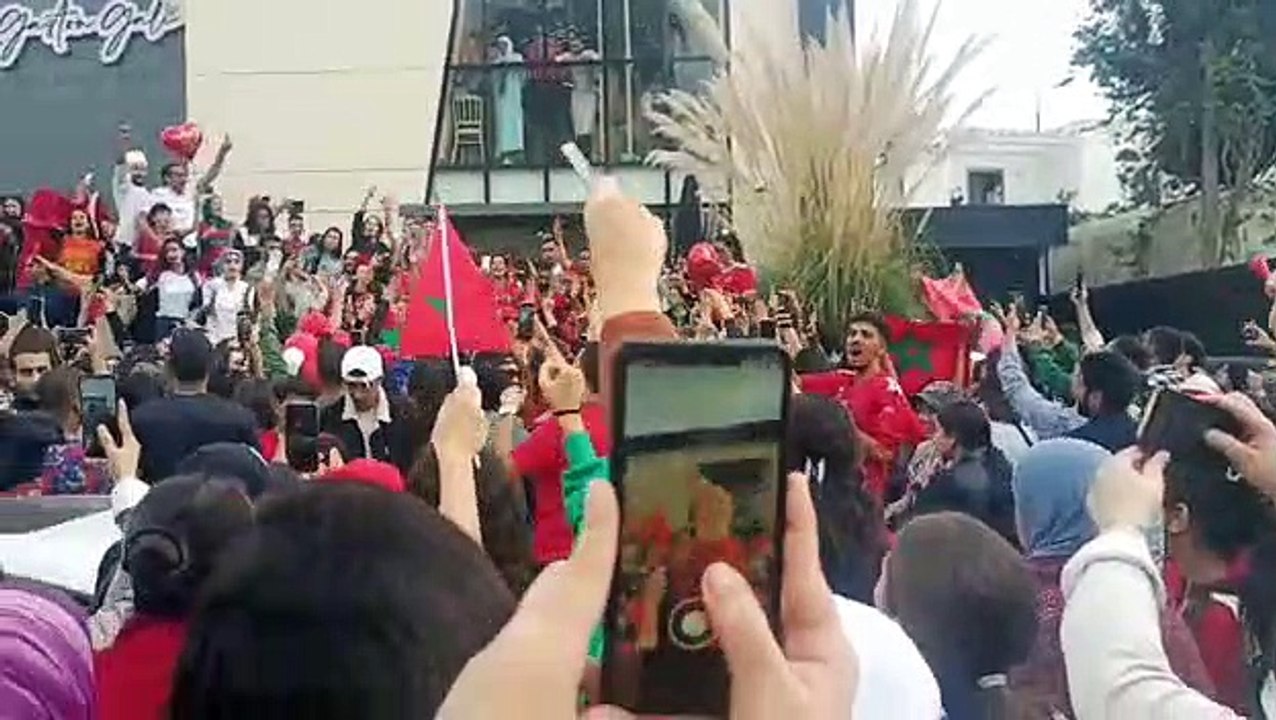 فرحة الشعب المغربى فى شوارع الرباط عقب فوز المنتخب