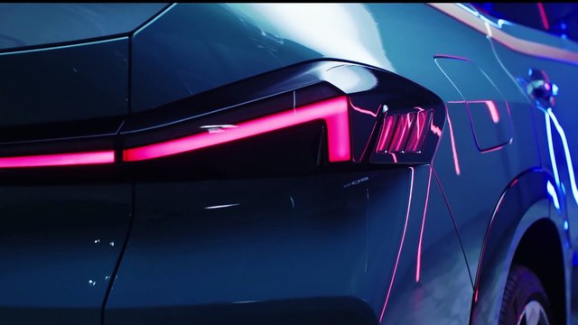 Novos painéis solares podem carregar um EV pelo teto solar, para-brisa e janelas