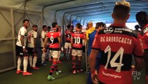 Veja interação de Miranda com jogadores do Flamengo antes da partida