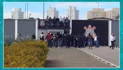 Veja imagens do protesto desta quarta-feira da torcida corintiana