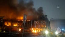 Moskova’da bir hipermarkette çıkan yangında 1 kişi öldü