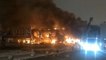 Russie : un gigantesque incendie et des explosions ravagent un centre commercial près de Moscou
