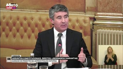 “Não se pode confundir a parte com um todo”. MAI nega infiltração da extrema-direita nas esquadras da polícia