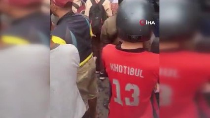 Endonezya'da karakola intihar saldırısı: 1 ölü, 8 yaralı