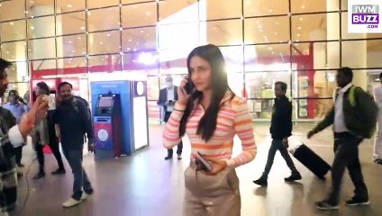 Shraddha Kapoor & Jasmin Bhasin Spotted At Airport