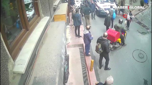 Taksim’de dehşet anları: Ünlü oyuncu yayaların arasına daldı