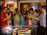 Vidya Balan stuffs cake in Saif Ali Khan's mouth, Dia Mirza, Raima Sen at Parineeta success party