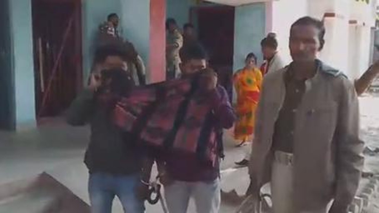 अररिया: लाखों के ब्राउन शुगर के साथ तस्कर गिरफ्तार, देखें पूरी खबरें