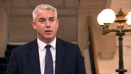 Health secretary to meet ambulance unions over strike