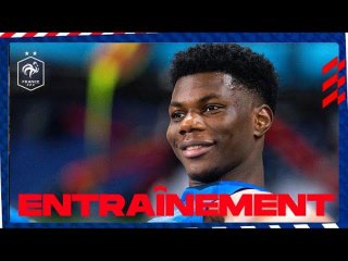 Bord terrain avec Aurélien Tchouameni, Equipe de France I FFF 2022