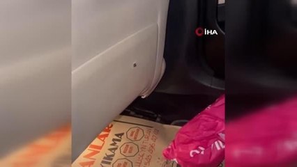 Kuşadası'nda motosikletli şahıs otomobili böyle kurşunladı