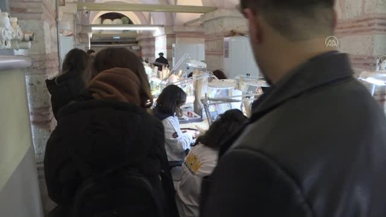 KKTC'li öğrenciler İstanbul'daki vakıf eserlerini gezdi