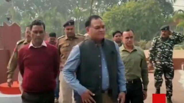 भोजपुर: सीआरपीएफ के डीआईजी पहुंचे जगदीशपुर, वीर कुंवर सिंह से जुड़ी जानकारी प्राप्त की