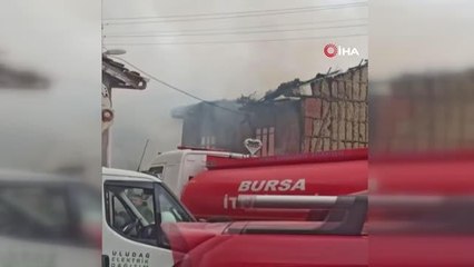 Bursa'da ev yangını paniğe neden oldu