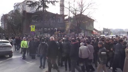 ESKİŞEHİR - Hal Camisi'nin yıkımını öngören imar değişikliği protesto edildi