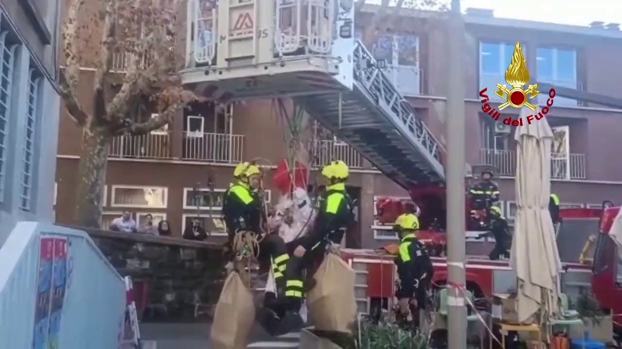 Arrivano in "volo" i doni per i bambini dell'Ospedale Burgo Garofalo