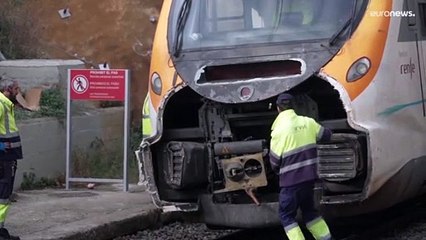 إصابة العشرات في تصادم قطارين في إسبانيا