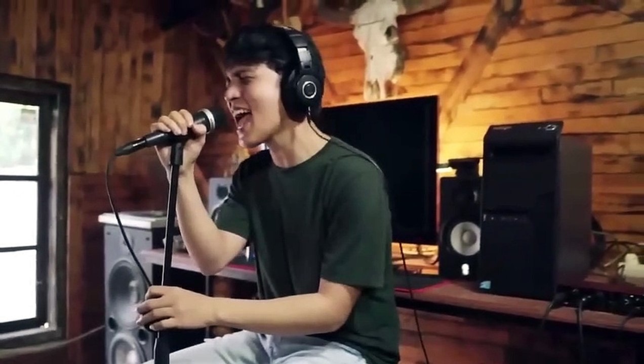 4 non blondes - Whats Up (Acoustic Cover)