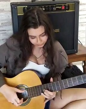 Still loving you Scorpions guitar cover Larissa Liveir Guitar Solo