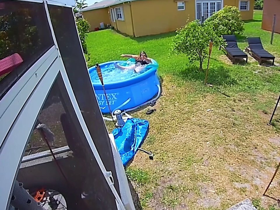 Try Not To Laugh Challenge! Funny Pranks and Scare Cam Fails #4