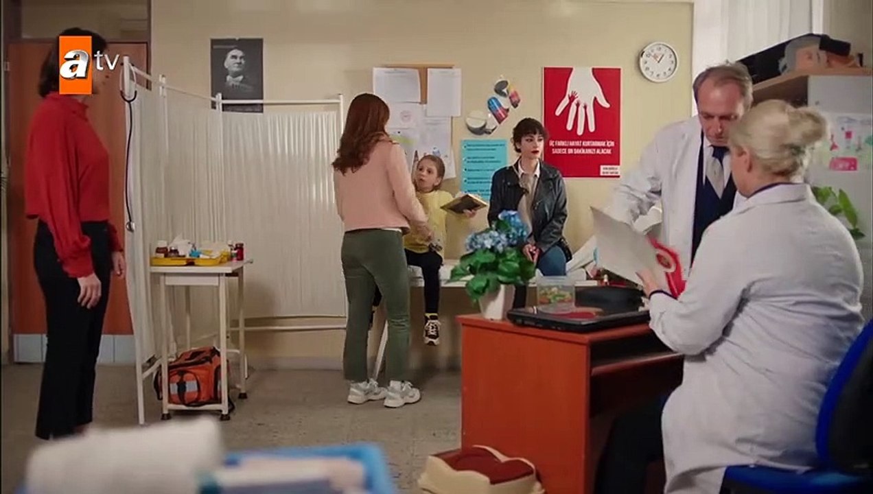 مسلسل القليل من ضوء النهار الحلقة 14 كاملة مترج...