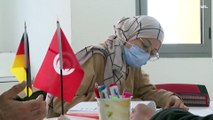 Keine Zukunft in Tunesien: Junge Arbeitsuchende wagen den Sprung nach Deutschland