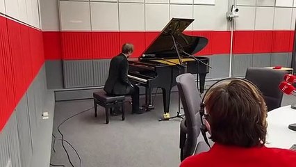 Manuel López Blanco durante su concierto en RNE
