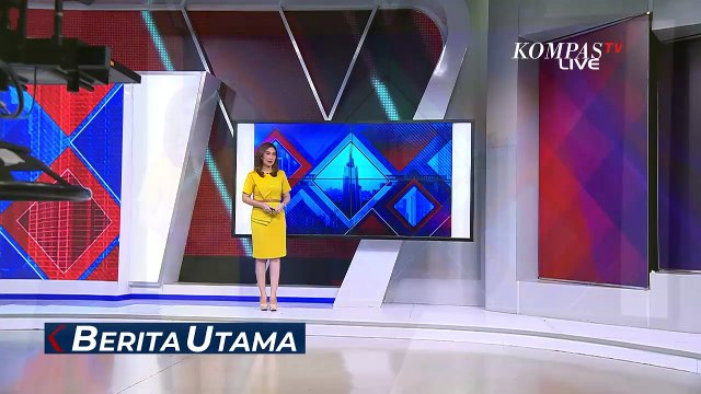 Kirim Bantuan untuk Korban Gempa di Pelosok Cianjur, Anggota Polisi Jatuh dari Jembatan