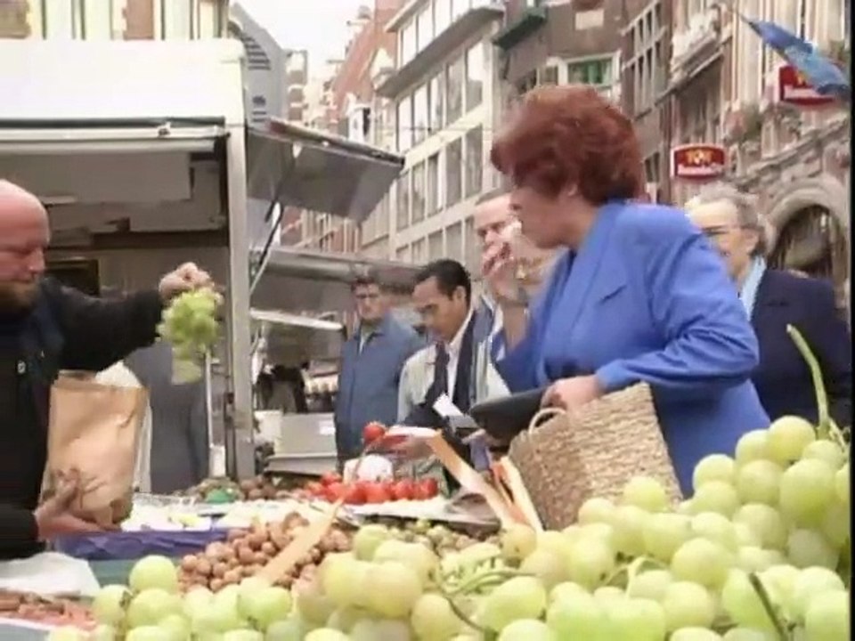 DE KOTMADAM SEIZOEN 2 AFLEVERING 9 TERUG VAN WEGGEWEEST.