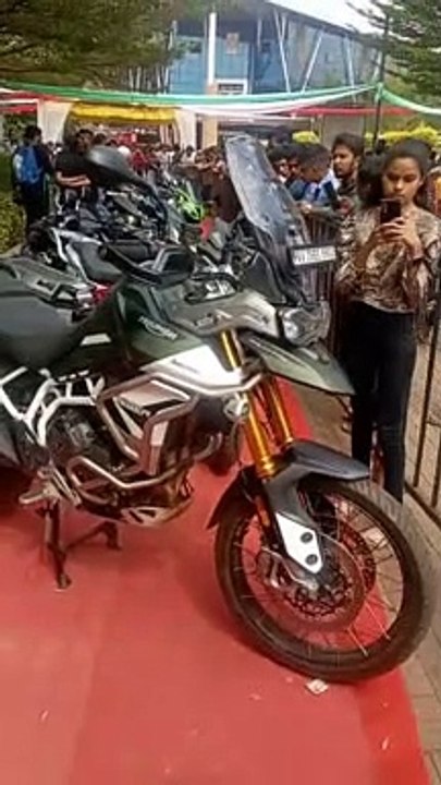 Auto_Expo_2022_BVB_Trump,_Kawasaki,BMW,_HARLEY_all_the_bikes