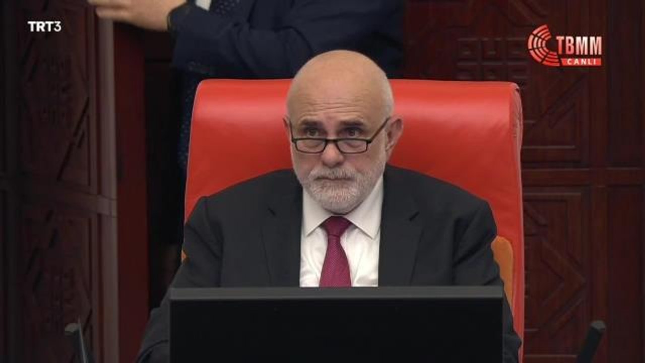 Bakan Kurum: Çöp İthal Etmiyoruz, Ham Madde İthal Ediyoruz