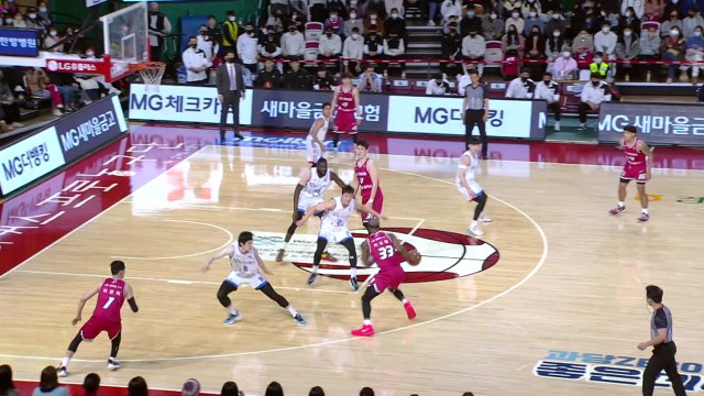 LG, 한국가스공사 꺾고 시즌 10승...홈 4연패 마감 / YTN