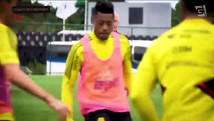 Técnico Dorival Júnior, do Flamengo, recebe Troféu Mesa Redonda 2022