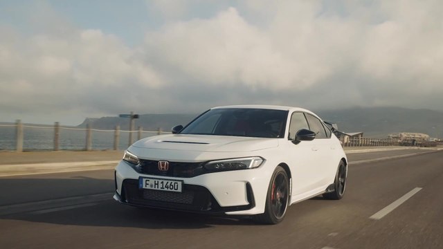 2023 Honda Civic Type R in White Driving Video
