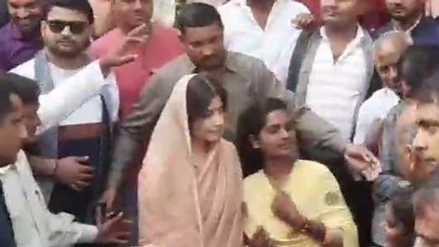 मतगड़ना अपडेट: मैनपुरी लोकसभा उपचुनाव में सपा प्रत्याशी डिंपल यादव 80 हजार वोटों से आगे