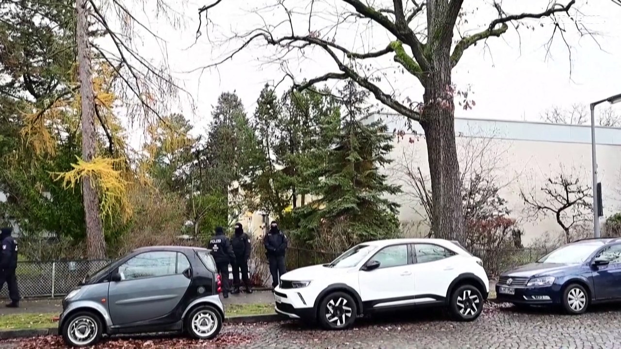 Nach Razzien in 'Reichsbürger'-Szene: Sicherheitsbehörden rechnen mit weiteren Beteiligten