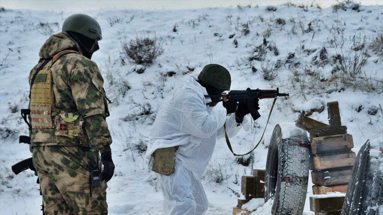 Ukraine: 20 mobilisierte russische Sträflinge desertieren