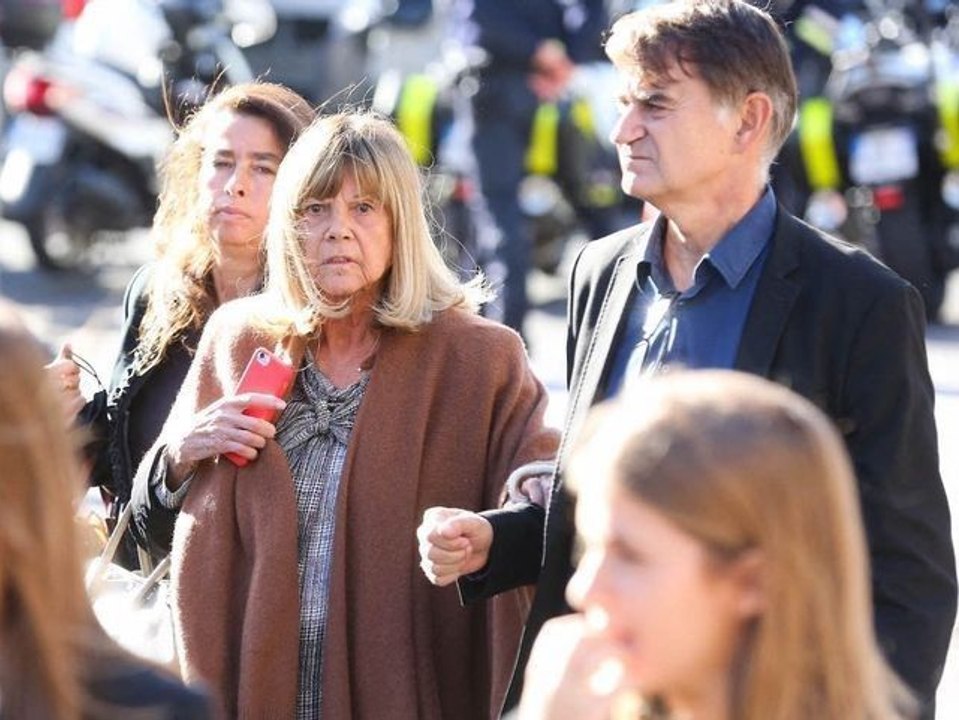"Ils ont toujours été poursuivis" : Michel Drucker balance sur les problèmes financiers de Chantal Goya et Jean-Jacques Debout en pleine interview