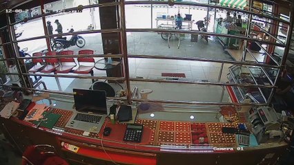 4โจรปล้นร้านทองเจอยิงสวนสนั่นเมือง(มีคลิป)