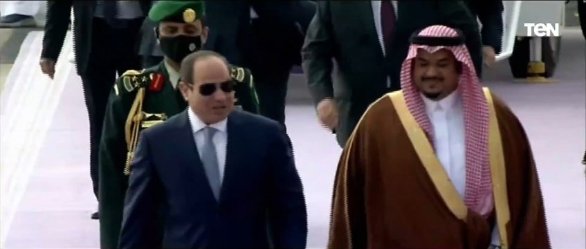 الرئيس السيسي يصل الى العاصمة السعودية الرياض للمشاركة في القمة العربية الصينية