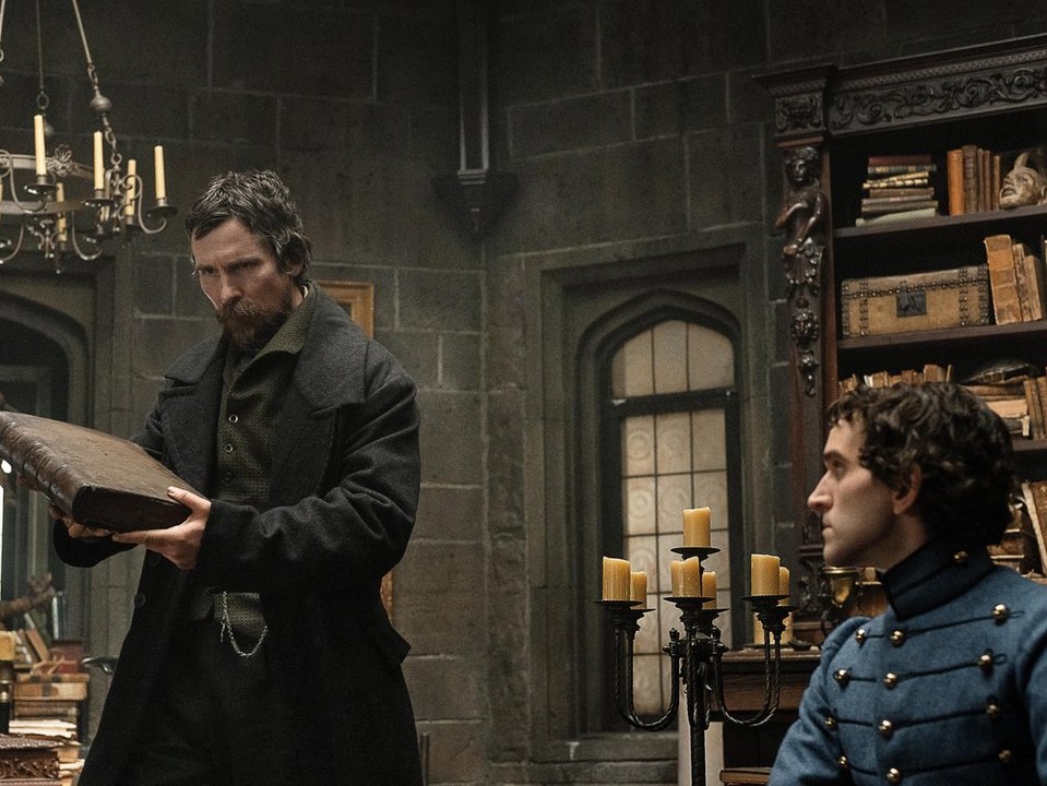 'Der denkwürdige Fall des Mr Poe': Grusel-Trailer mit Christian Bale